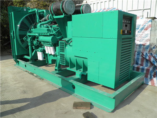 柳河发电车出租-柴油发电机组在使用的过程中应该做好哪些防护工作