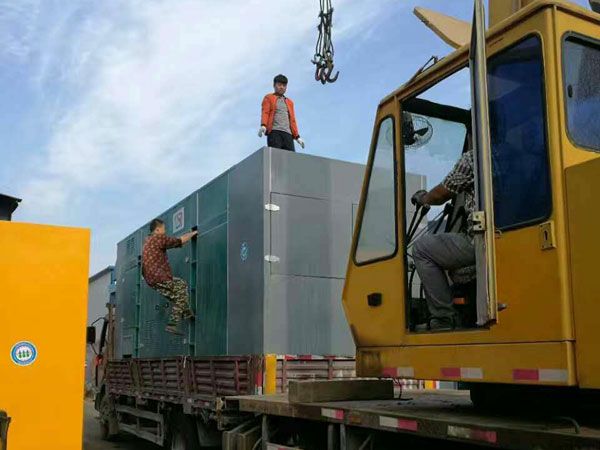 柳河更换水冷式机油散热器密封件的操作流程是怎样的？